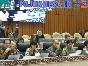 Rapat Dengar Pendapat Umum Komisi V DPR RI Bersama Perusahaan Ojol